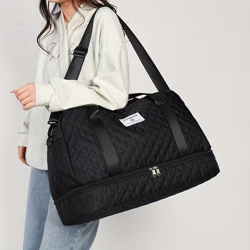 Praktisk reiseveske ( Sort) + gratis gave med på kjøpet!